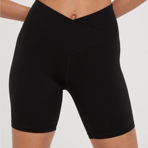 Aerie Black Real Me Crossover 7” Bike Shorts